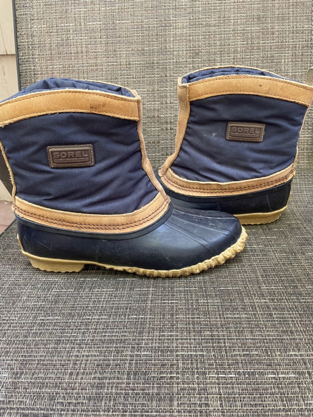 Vintage Sorel pull-on duck boots - navy and tan and leather Sz 8